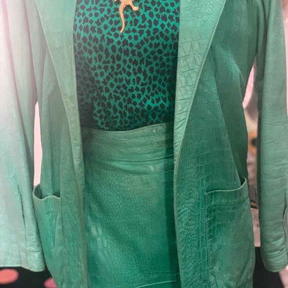 Croc-Embrossed Lambskin Pencil Skirt and Jacket - Picture 7 of 16